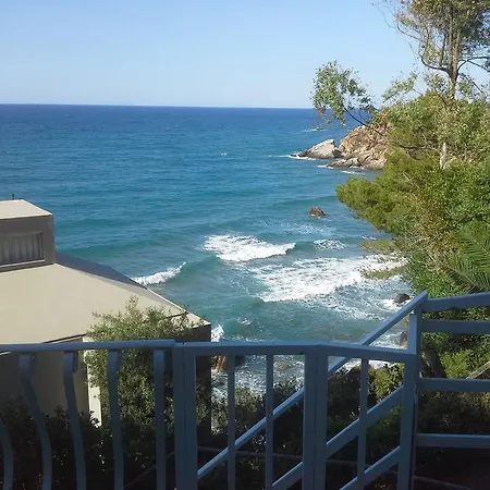 Cali Vista Mare Cefalu