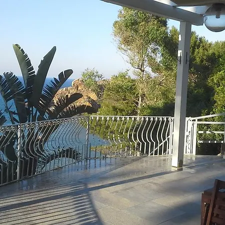 Cali Vista Mare Villa *